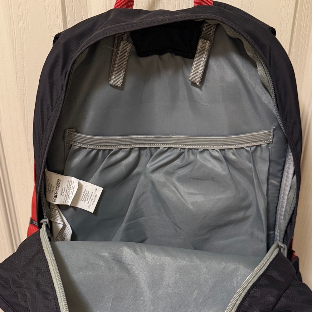 Eddie Bauer 30L Highpoint Black and Red Backpack - Picture 6 of 7